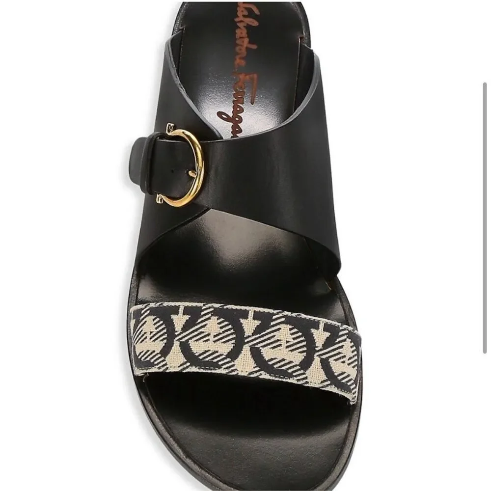 Salvatore Ferragamo Cassie Flat Gancio Slide Sandals size 6